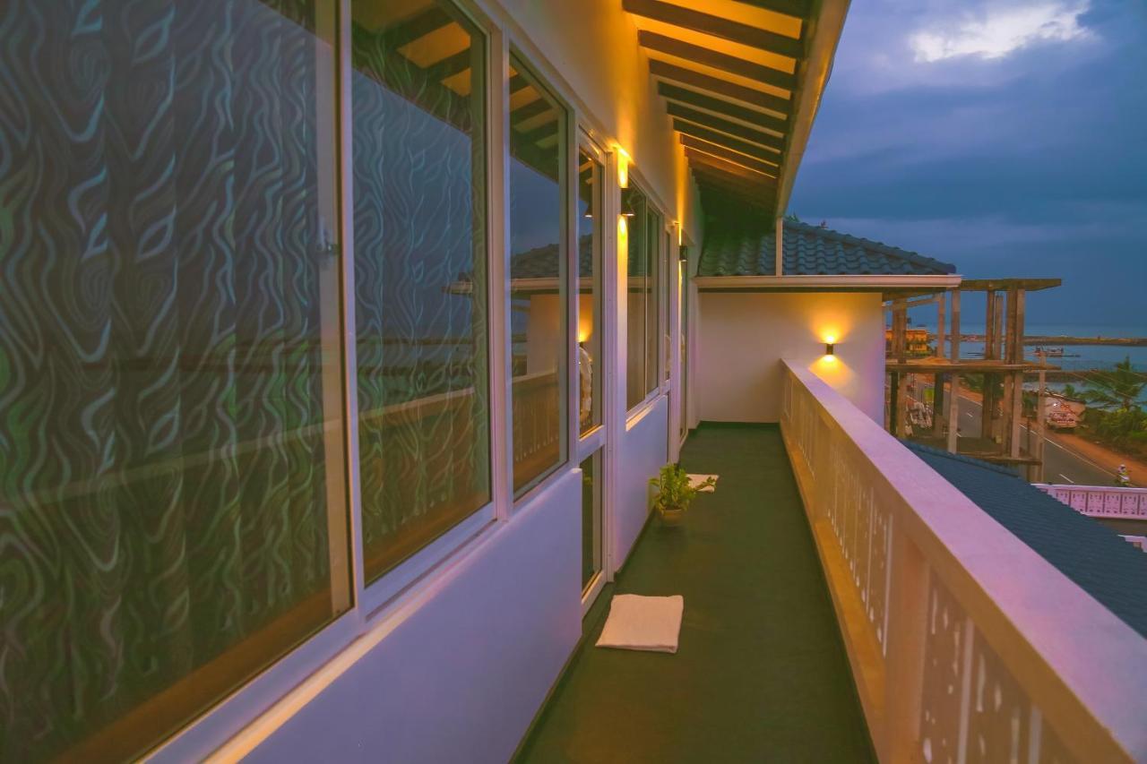 Hikka Ocean Resort Hikkaduwa Esterno foto