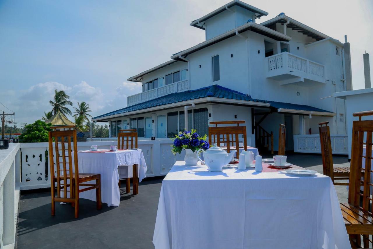 Hikka Ocean Resort Hikkaduwa Esterno foto